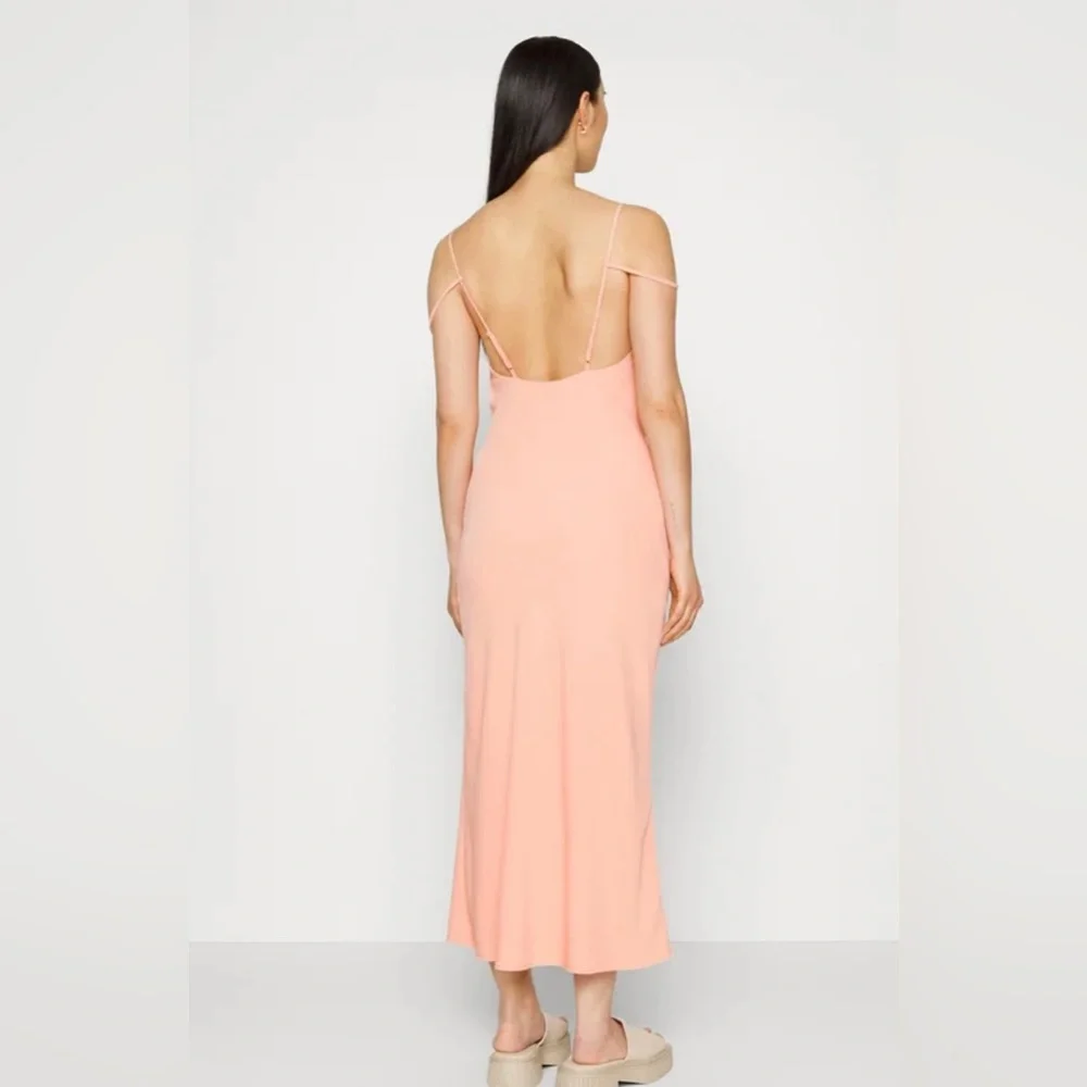 NWT Abercrombie & Fitch Cowl Neck Maxi Dress in Blooming Dahlia